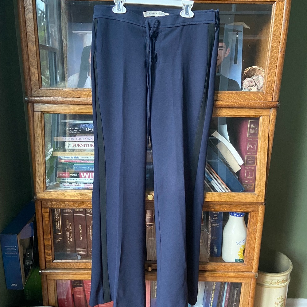 Blue Banana Republic pants x Olivia Palermo